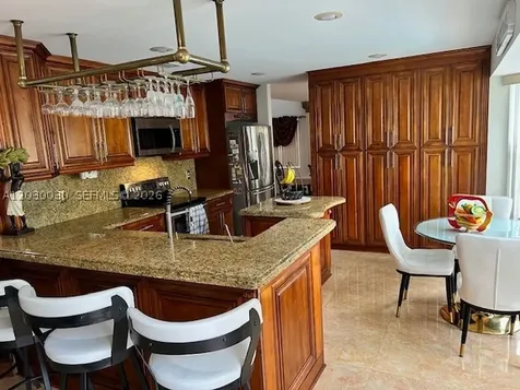 965 SW 102nd Terrace Pembroke Pines FL 33025