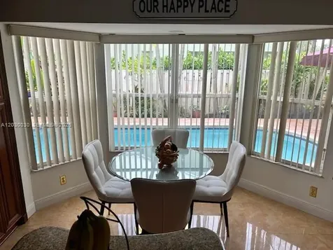 965 SW 102nd Terrace Pembroke Pines FL 33025