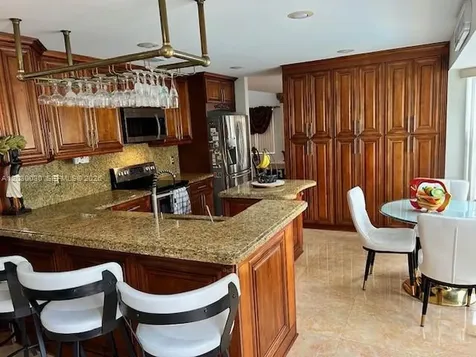 965 SW 102nd Terrace Pembroke Pines FL 33025