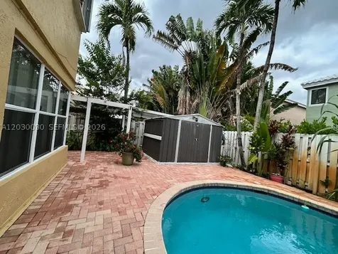 965 SW 102nd Terrace Pembroke Pines FL 33025
