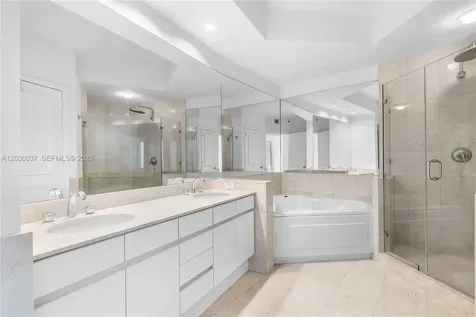 808 Brickell Key Drive Miami FL 33131