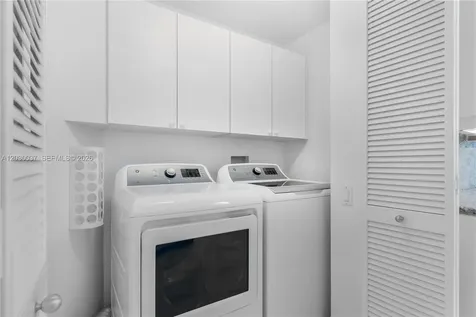 808 Brickell Key Drive Miami FL 33131