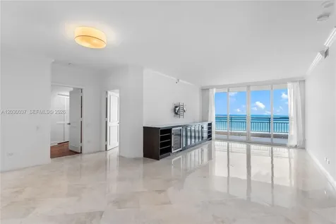 808 Brickell Key Drive Miami FL 33131