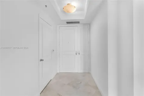 808 Brickell Key Drive Miami FL 33131