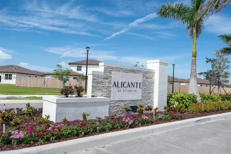 2485 SE 29th Drive Homestead FL 33035