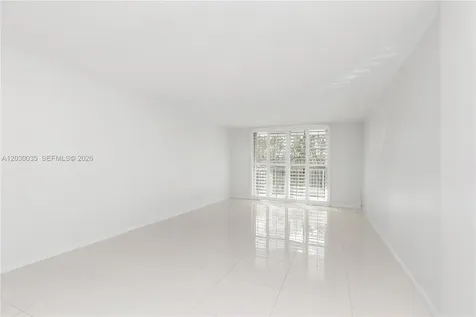 210 Sea View Drive Key Biscayne FL 33149