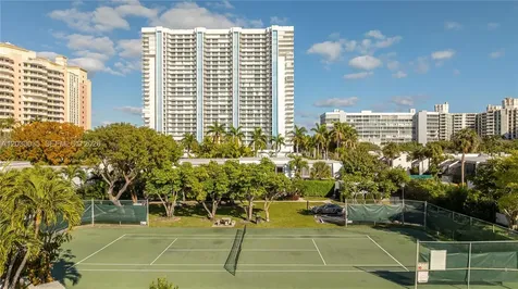 210 Sea View Drive Key Biscayne FL 33149