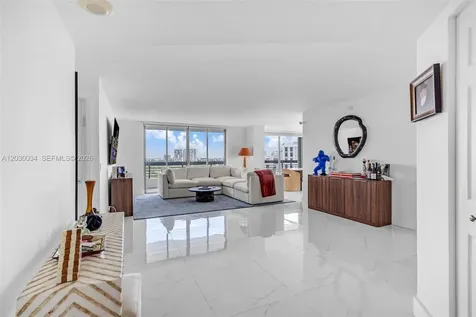 3500 Mystic Pointe Drive Aventura FL 33180
