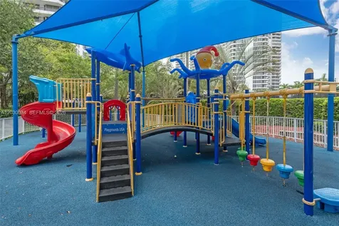 3500 Mystic Pointe Drive Aventura FL 33180