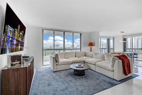 3500 Mystic Pointe Drive Aventura FL 33180