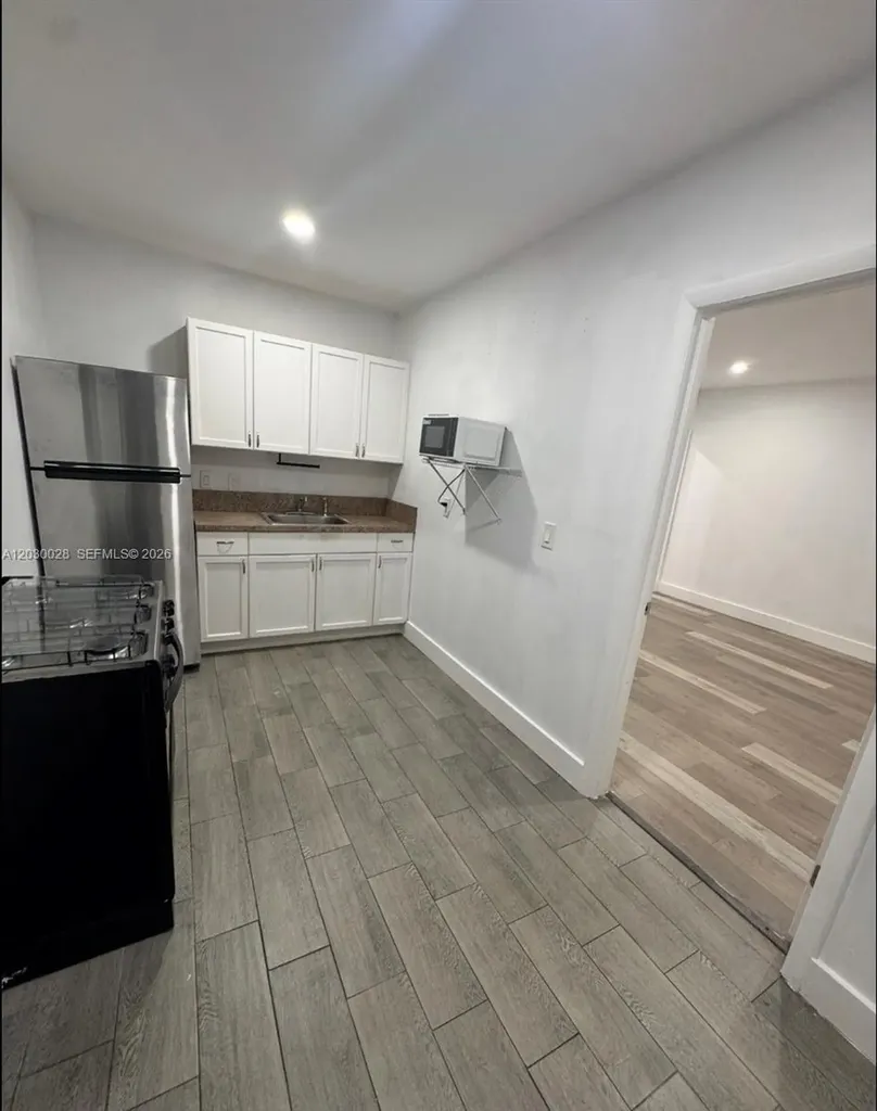 5860 NW 193rd Street Hialeah FL 33015