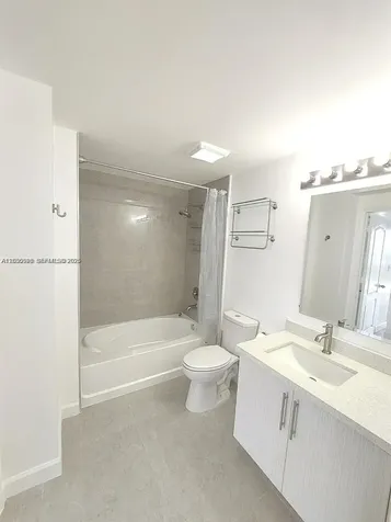 5077 NW 7th Street Miami FL 33126