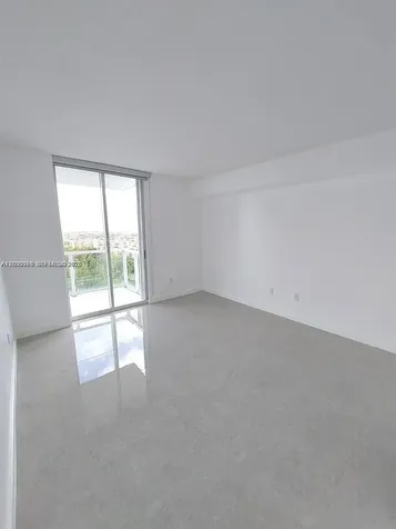 5077 NW 7th Street Miami FL 33126
