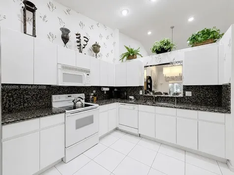 5591 Royal Lake Circle Boynton Beach FL 33437