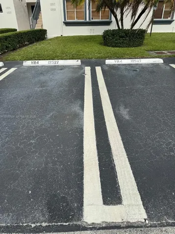 Miami FL 33182