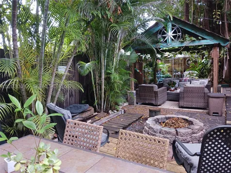 2635 SW 34th Court Miami FL 33133