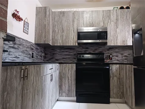 2635 SW 34th Court Miami FL 33133