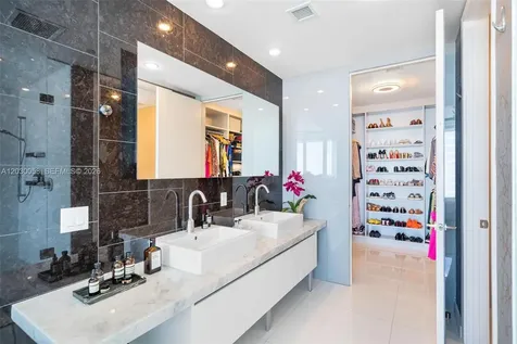 1100 Biscayne Boulevard Miami FL 33132