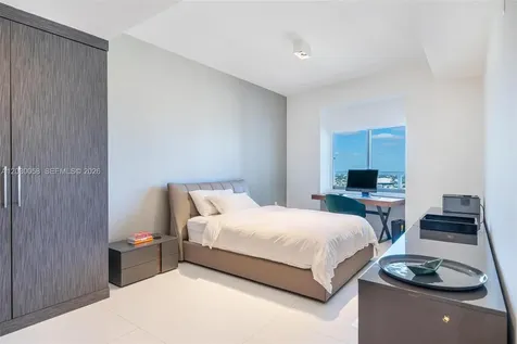 1100 Biscayne Boulevard Miami FL 33132