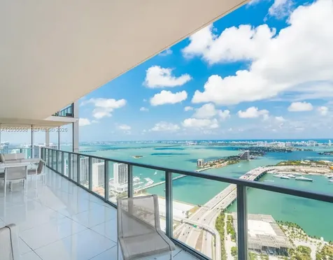1100 Biscayne Boulevard Miami FL 33132