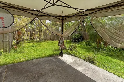 8631 NW 4th Terrace Miami FL 33126