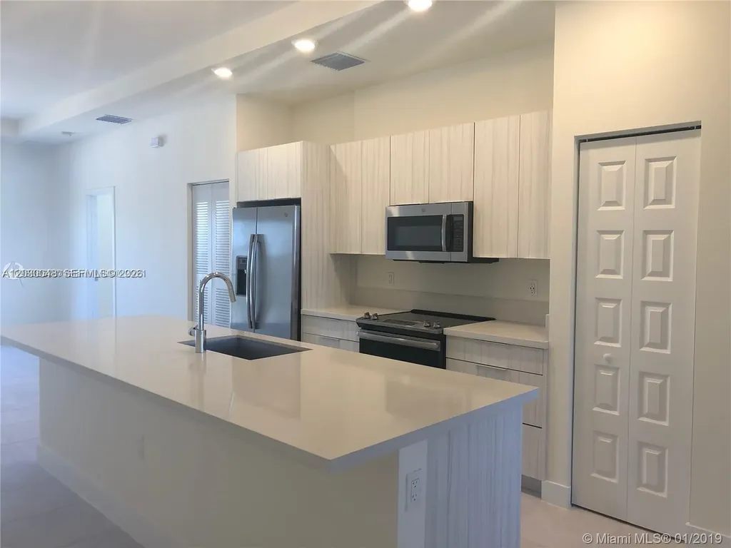 7825 NW 104 Avenue Doral FL 33178