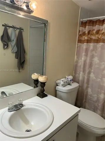18051 NW 68th Avenue Hialeah FL 33015