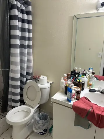 18051 NW 68th Avenue Hialeah FL 33015