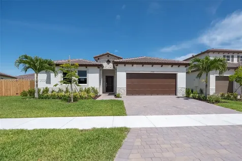 2988 SE 25th Avenue Homestead FL 33035