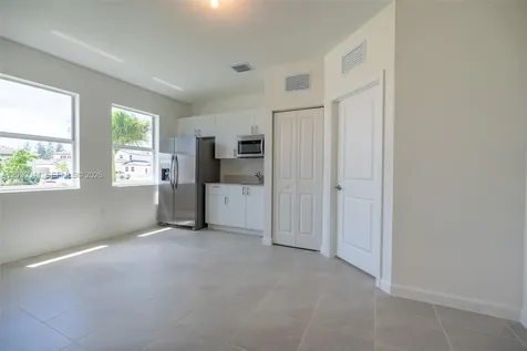 2988 SE 25th Avenue Homestead FL 33035