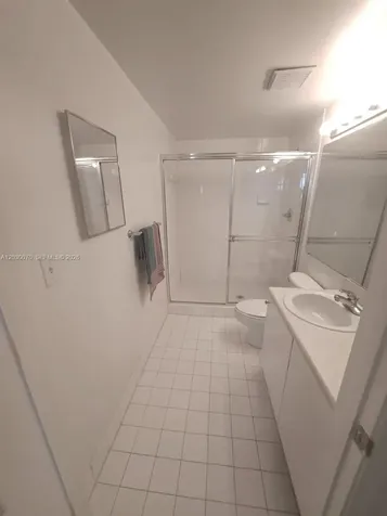 5085 NW 7th Street Miami FL 33126