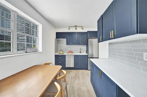 6484 Indian Creek Drive Miami Beach FL 33141