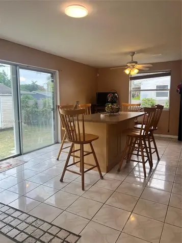 250 NE 160th Street Miami FL 33162