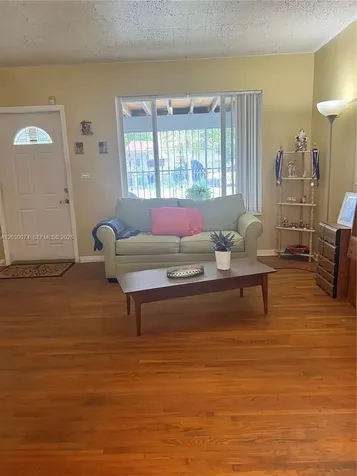 250 NE 160th Street Miami FL 33162