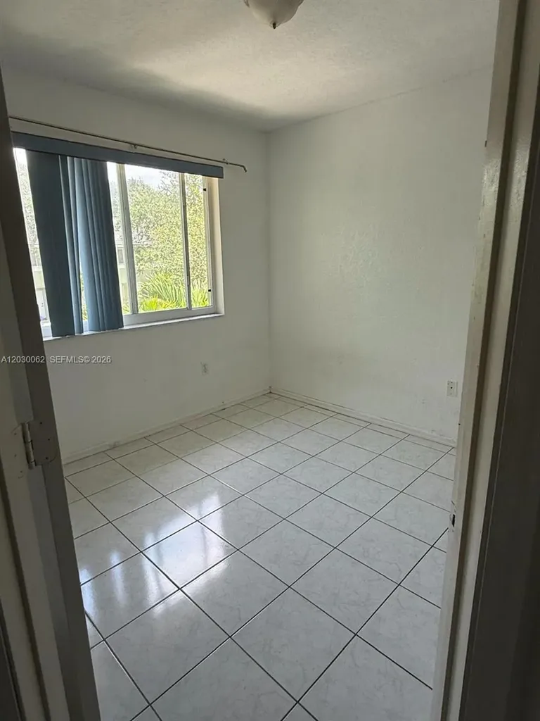 136 Hidden Ct Road Hollywood FL 33023