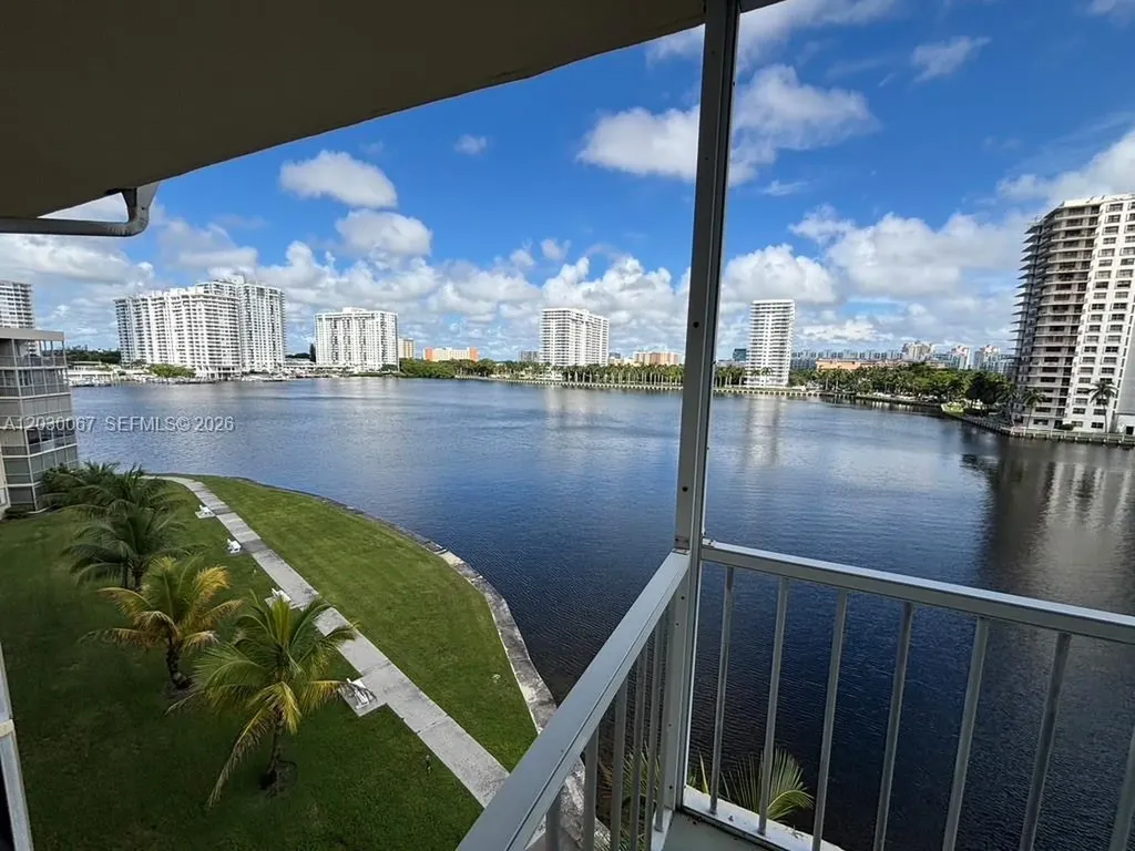 2999 Point East Drive Aventura FL 33160