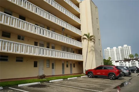 2999 Point East Drive Aventura FL 33160