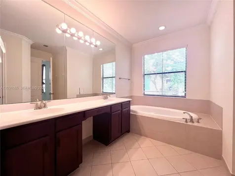 3381 NW 125th Avenue Sunrise FL 33323
