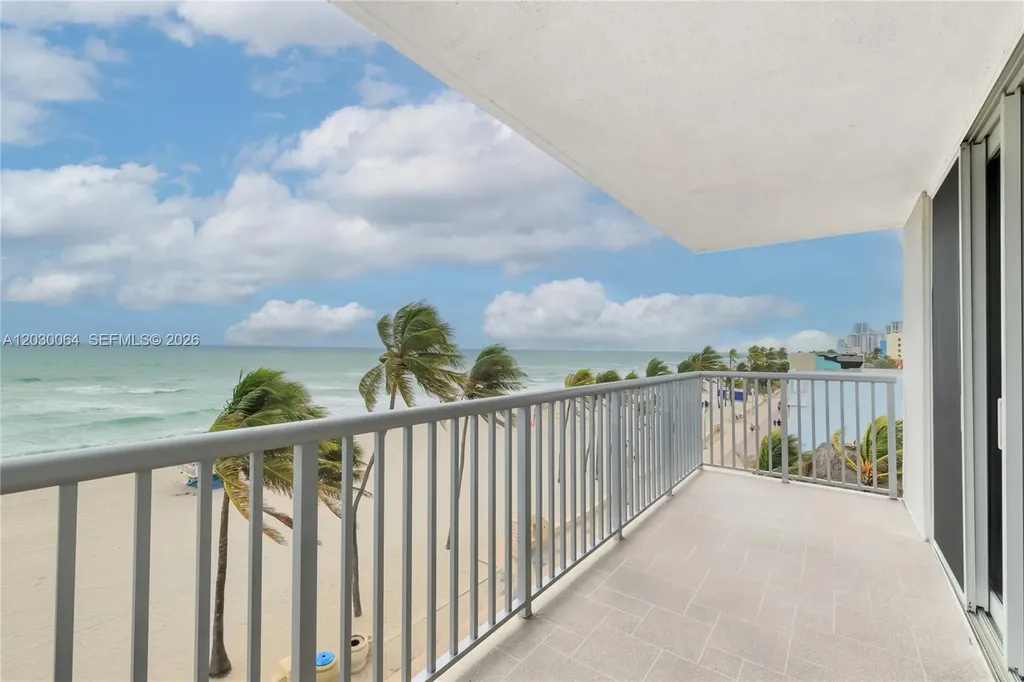 400 N Surf Road Hollywood FL 33019