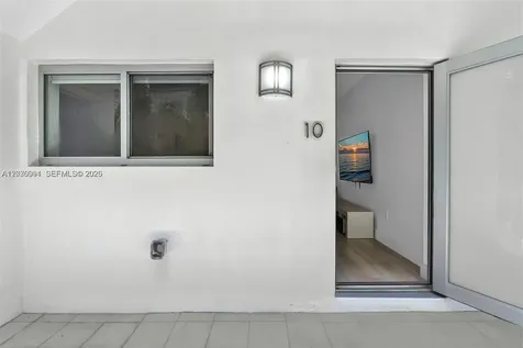 940 Michigan Avenue Miami Beach FL 33139