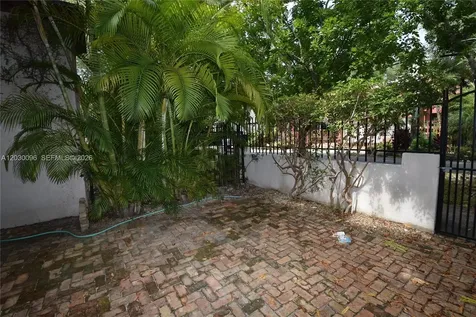 3051 Center Street Miami FL 33133