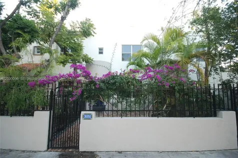3051 Center Street Miami FL 33133