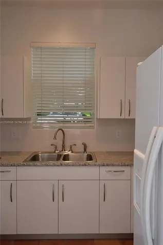 3051 Center Street Miami FL 33133