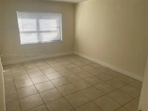 8290 Lake Drive Doral FL 33166
