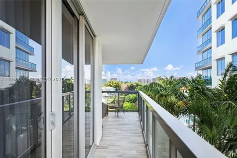 9261 E Bay Harbor Drive Bay Harbor Islands FL 33154