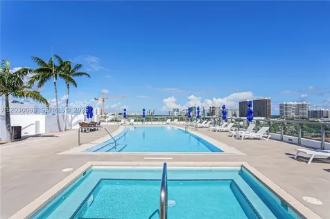 9261 E Bay Harbor Drive Bay Harbor Islands FL 33154