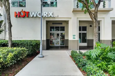 9012 S Dadeland Boulevard Miami FL 33156