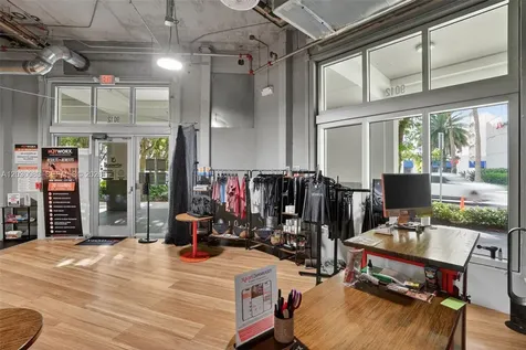 9012 S Dadeland Boulevard Miami FL 33156