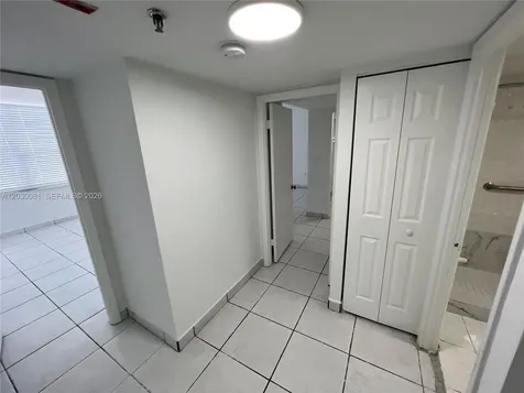 17890 W Dixie Hwy 502 Highway North Miami Beach FL 33160