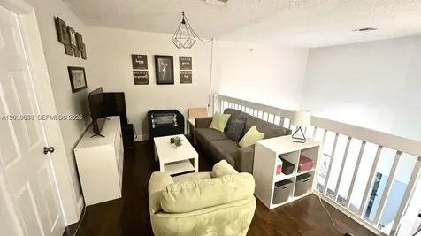 14510 SW 142nd Ct Circle S Miami FL 33186
